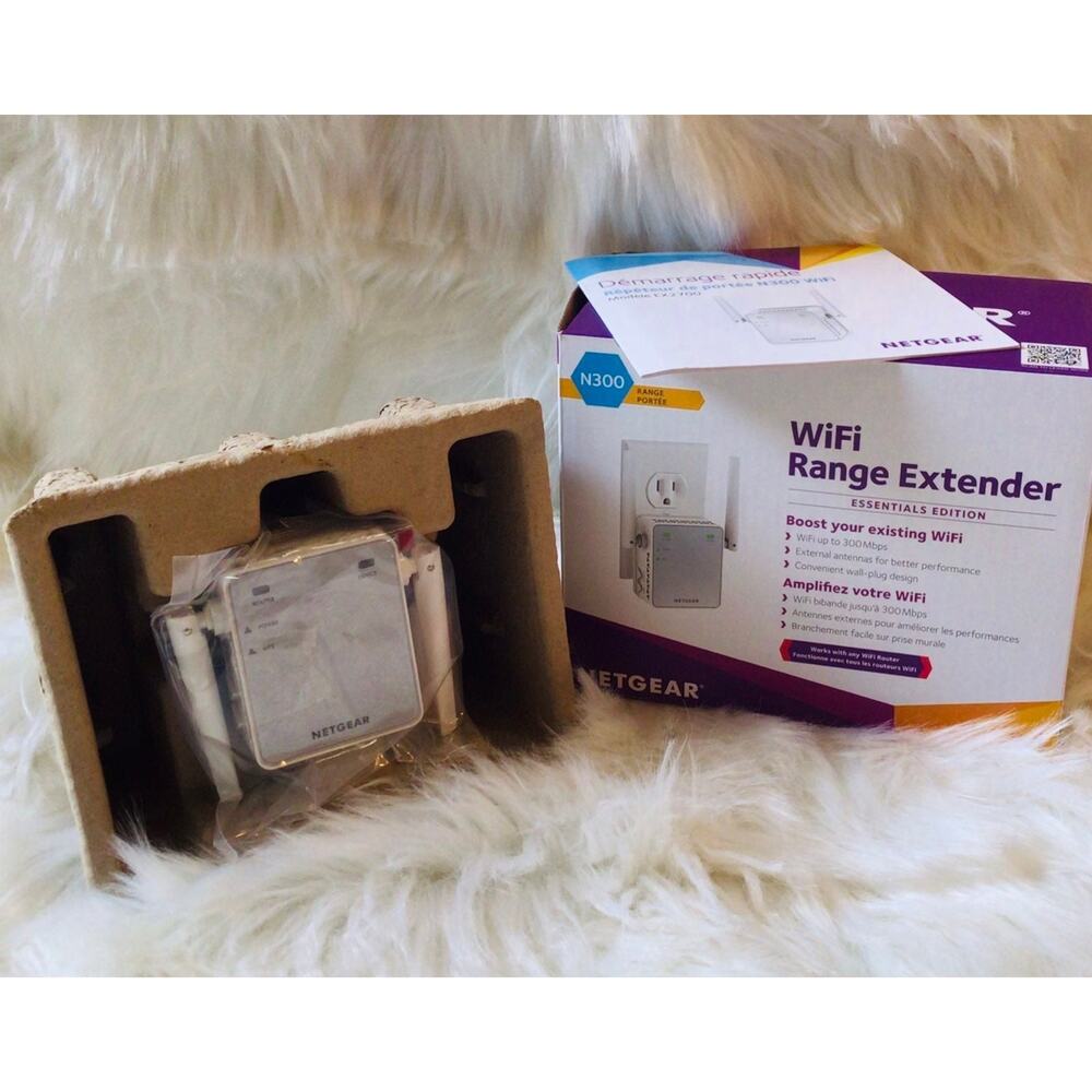 Netgear WiFi Extender for Internet - Picture 2 of 4